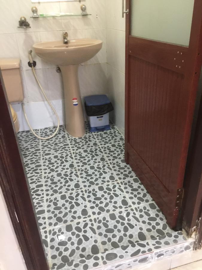 B.v.i Khách sạn 2*
